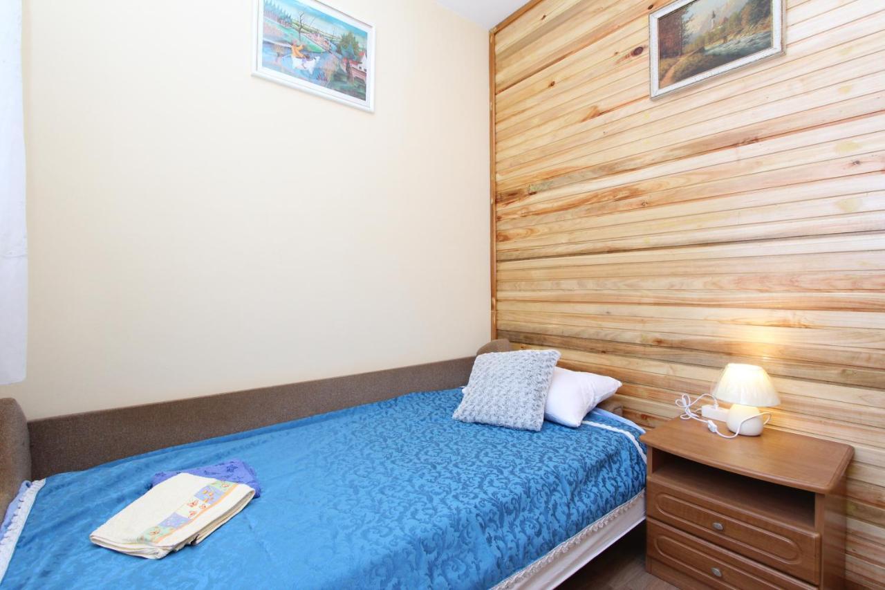 Apartment Oto Pula Bagian luar foto